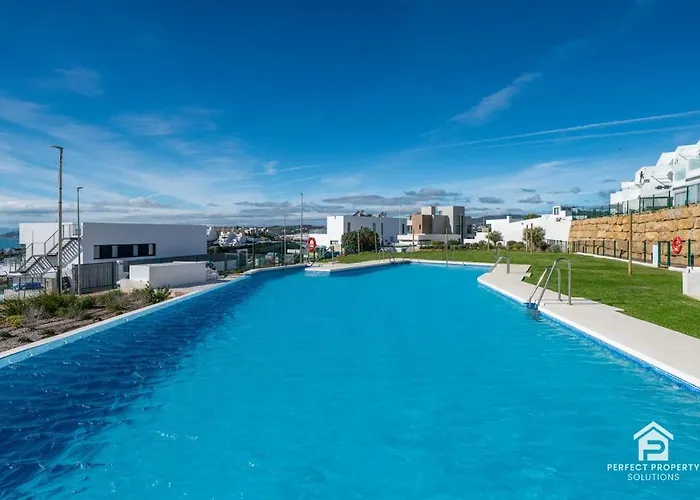 Lejlighed Azata Ground-floor Gem With Huge Garden And Terrace *