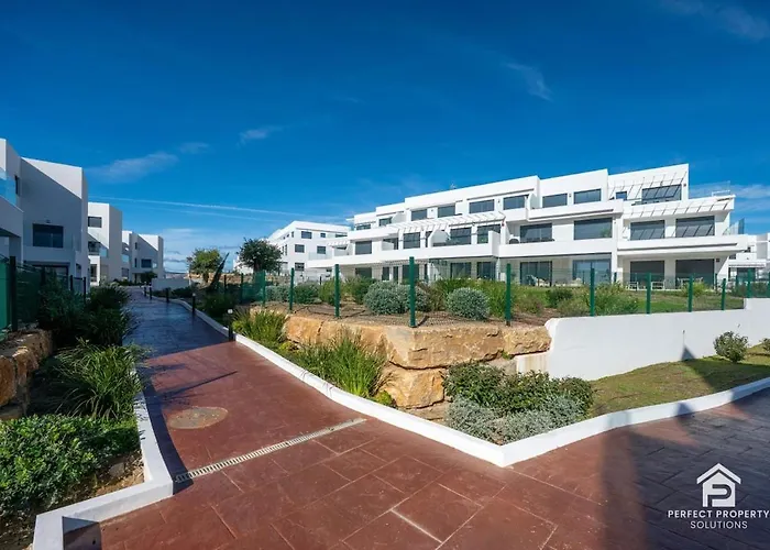 Lejlighed Azata Ground-floor Gem With Huge Garden And Terrace *