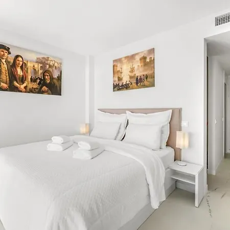 아파트 Azata Ground-floor Gem With Huge Garden And Terrace *