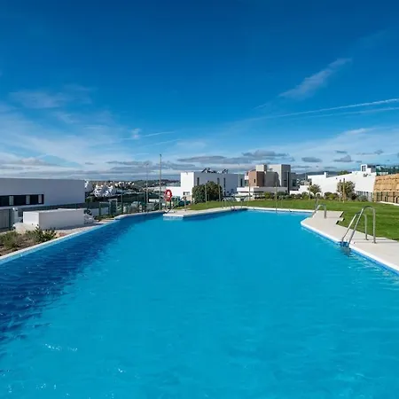 아파트 Azata Ground-floor Gem With Huge Garden And Terrace *