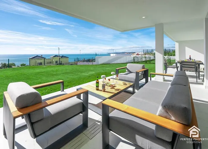 Apartment Azata Ground-floor Gem With Huge Garden And Terrace