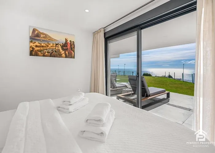 Apartment Azata Ground-floor Gem With Huge Garden And Terrace *